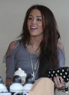 Miley Cyrus : miley_cyrus_1263131481.jpg