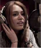Miley Cyrus : miley_cyrus_1264758990.jpg