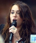 Miley Cyrus : miley_cyrus_1268161542.jpg