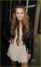 Miley Cyrus : miley_cyrus_1274145891.jpg