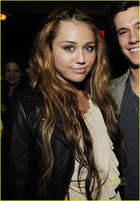 Miley Cyrus : miley_cyrus_1274275322.jpg