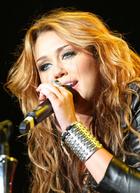 Miley Cyrus : miley_cyrus_1275321941.jpg