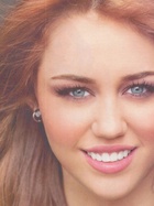 Miley Cyrus : miley_cyrus_1275321974.jpg