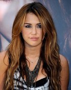 Miley Cyrus : miley_cyrus_1275499211.jpg