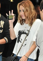 Miley Cyrus : miley_cyrus_1283822412.jpg