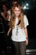 Miley Cyrus : miley_cyrus_1286304802.jpg