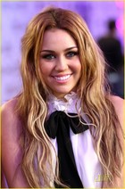 Miley Cyrus : miley_cyrus_1290022867.jpg