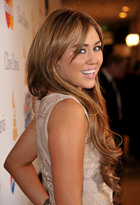 Miley Cyrus : miley_cyrus_1297709380.jpg