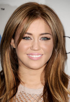 Miley Cyrus : miley_cyrus_1297709384.jpg