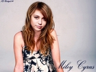 Miley Cyrus : miley_cyrus_1303755782.jpg