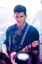 Nick Jonas : nick-jonas-1374260017.jpg