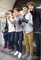 One Direction : one-direction-1329949581.jpg