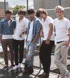 One Direction : one-direction-1363418490.jpg
