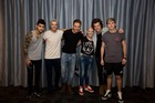 One Direction : one-direction-1384010575.jpg