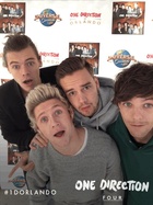 One Direction : one-direction-1420648219.jpg