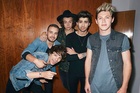 One Direction : one-direction-1424522701.jpg