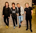 One Direction : one-direction-1429117467.jpg