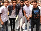 One Direction : one-direction-1430696701.jpg