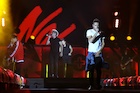 One Direction : one-direction-1480606341.jpg