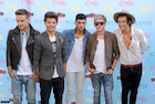 One Direction : one-direction-1480607085.jpg