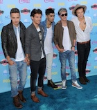 One Direction : one-direction-1485640603.jpg