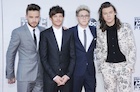 One Direction : one-direction-1488505813.jpg