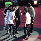 One Direction : one-direction-1493064243.jpg