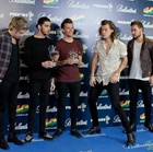 One Direction : one-direction-1607997195.jpg