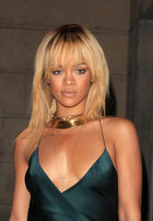 Rihanna : rihanna-1331773490.jpg