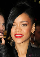 Rihanna : rihanna-1357066634.jpg