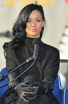 Rihanna : rihanna-1366484897.jpg