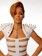 Rihanna : rihanna_1261123403.jpg