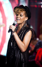 Rihanna : rihanna_1264277188.jpg