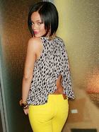 Rihanna : rihanna_1267587470.jpg