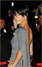Rihanna : rihanna_1289431852.jpg