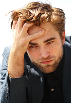 Robert Pattinson : robert-pattinson-1405541638.jpg