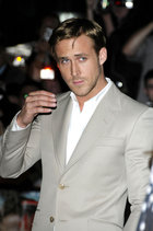Ryan Gosling : ryan-gosling-1370209050.jpg