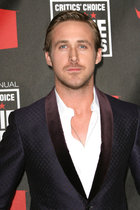 Ryan Gosling : ryan-gosling-1370209491.jpg