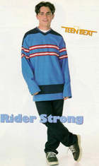 Rider Strong : strong054.jpg