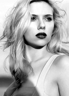 Scarlett Johansson : scarlett-johansson-1364749897.jpg