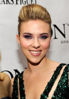 Scarlett Johansson : scarlett_johansson_1287684946.jpg