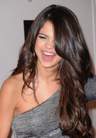 Selena Gomez : selena-gomez-1320255171.jpg