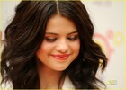 Selena Gomez : selena-gomez-1328290393.jpg