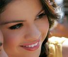 Selena Gomez : selena-gomez-1328570894.jpg