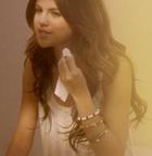 Selena Gomez : selena-gomez-1330533844.jpg