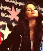 Selena Gomez : selena-gomez-1348470058.jpg