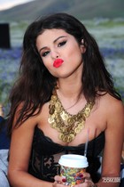 Selena Gomez : selena-gomez-1368204361.jpg