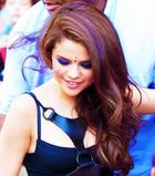 Selena Gomez : selena-gomez-1372705851.jpg