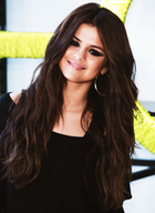 Selena Gomez : selena-gomez-1373469602.jpg