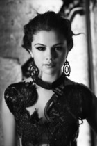 Selena Gomez : selena-gomez-1377546798.jpg